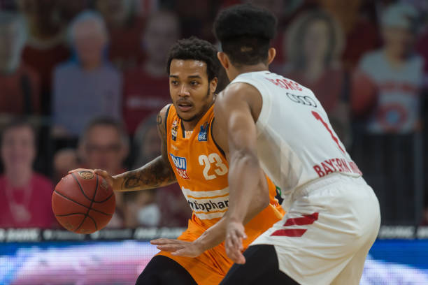 实现球队的 实现球队的